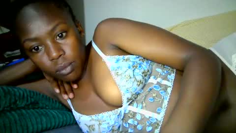 Snapshot of sexy_skyllah chatting on July 19, 2026, 10:52 am sexy_skyllah online show from July 19, 2026, 10:52 am