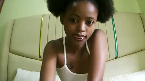 sexy zaraa online show from June 2, 2026, 12:29 pm