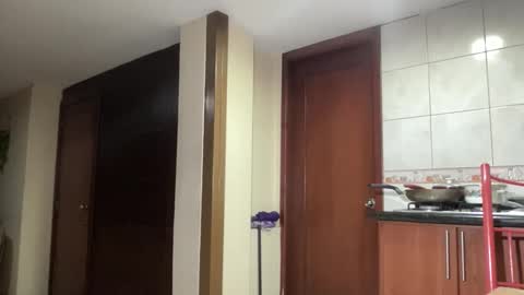 Alice Skay online show from December 14, 2025, 2:28 am