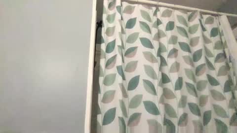 Snapshot of sexyandstoned420 chatting on January 1, 2025, 7:20 am Kali Brent online show from January 1, 2025, 7:20 am