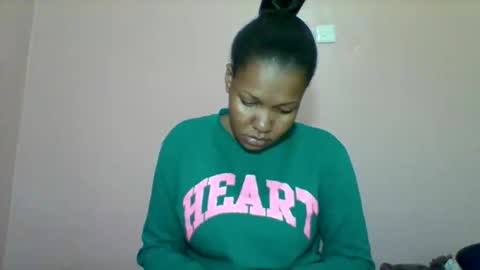 Snapshot of sexyapple2002 chatting on September 17, 2025, 8:43 pm sexyapple2002 online show from September 17, 2025, 8:43 pm