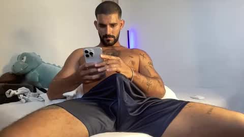 Snapshot of sexyasaf1018 chatting on May 3, 2026, 6:58 pm Asaf online show from May 3, 2026, 6:58 pm