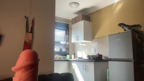 sexyasszeeee online show from April 3, 2026, 8:01 am