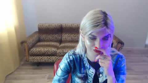 Snapshot of sexybeatriice chatting on January 25, 2025, 10:29 am sexybeatriice online show from January 25, 2025, 10:29 am