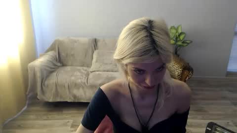 Snapshot of sexybeatriice chatting on May 23, 2026, 6:18 am sexybeatriice online show from May 23, 2026, 6:18 am