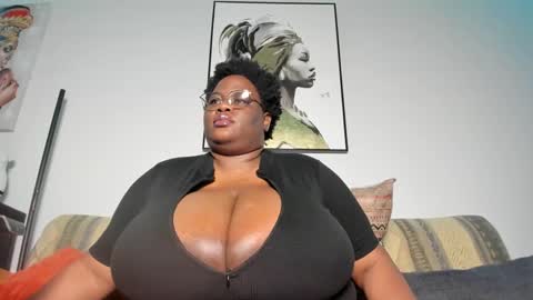 sexyblackhugetits online show from January 28, 2025, 3:47 am