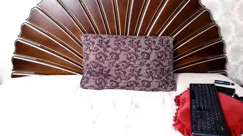 Lana online show from February 3, 2026, 6:22 am