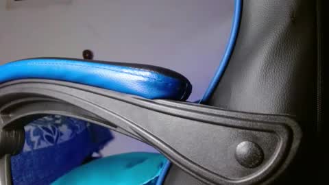 Snapshot of sexyboy_bigclit chatting on March 23, 2026, 4:00 pm Iker online show from March 23, 2026, 4:00 pm