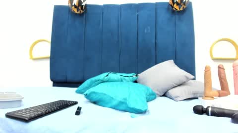 sexybrown_2005 online show from February 12, 2025, 6:08 am