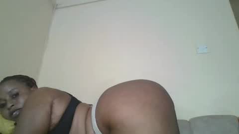 sexybuttie01 online show from April 11, 2026, 9:13 am