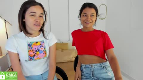 Snapshot of sexychanell_18 chatting on February 4, 2025, 12:33 pm chanell and yina online show from February 4, 2025, 12:33 pm