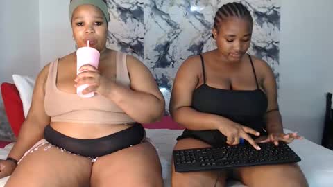 Snapshot of sexychill2000 chatting on June 1, 2026, 7:59 pm SEXYCHILL online show from June 1, 2026, 7:59 pm