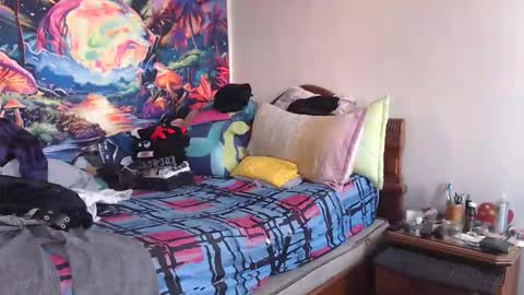 Mike online show from December 16, 2025, 6:24 pm