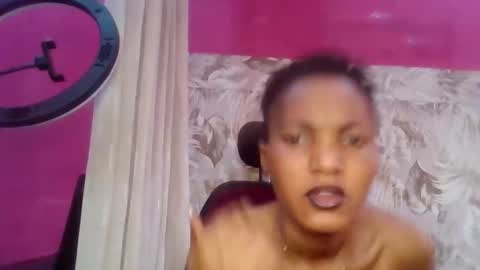 sexydoll32 online show from May 5, 2026, 9:17 am