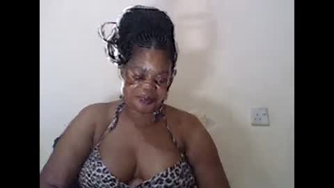 Snapshot of sexydove2 chatting on February 8, 2025, 6:44 pm EMILY online show from February 8, 2025, 6:44 pm