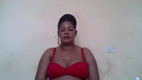 Snapshot of sexydove2 chatting on February 16, 2025, 6:32 am EMILY online show from February 16, 2025, 6:32 am