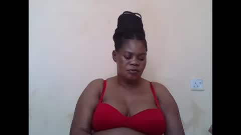 Snapshot of sexydove2 chatting on February 16, 2025, 12:32 pm EMILY online show from February 16, 2025, 12:32 pm