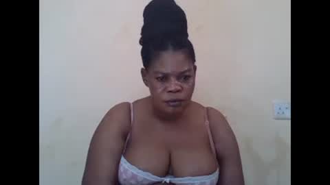 Snapshot of sexydove2 chatting on February 18, 2025, 12:49 pm EMILY online show from February 18, 2025, 12:49 pm