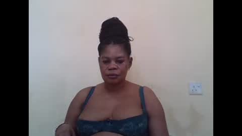 Snapshot of sexydove2 chatting on February 24, 2025, 12:59 pm EMILY online show from February 24, 2025, 12:59 pm