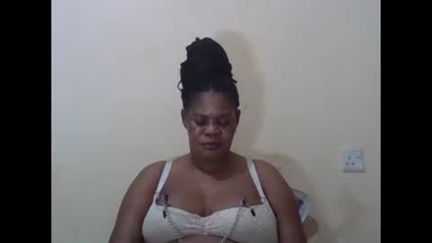 Snapshot of sexydove2 chatting on February 25, 2025, 7:03 pm EMILY online show from February 25, 2025, 7:03 pm