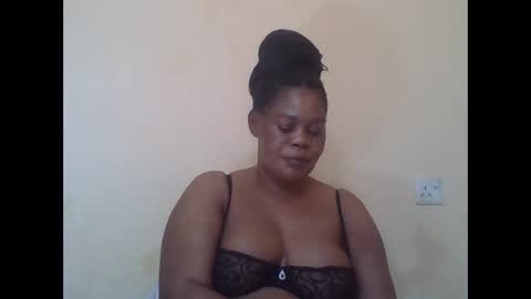 Snapshot of sexydove2 chatting on March 3, 2025, 12:37 pm EMILY online show from March 3, 2025, 12:37 pm