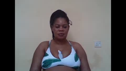 Snapshot of sexydove2 chatting on March 9, 2025, 7:01 am EMILY online show from March 9, 2025, 7:01 am