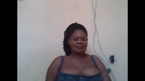 Snapshot of sexydove2 chatting on September 14, 2025, 7:29 am EMILY online show from September 14, 2025, 7:29 am