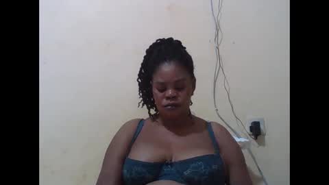 Snapshot of sexydove2 chatting on September 20, 2025, 3:07 am EMILY online show from September 20, 2025, 3:07 am