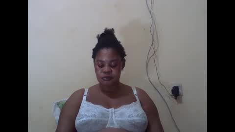 Snapshot of sexydove2 chatting on October 26, 2025, 6:58 pm EMILY online show from October 26, 2025, 6:58 pm