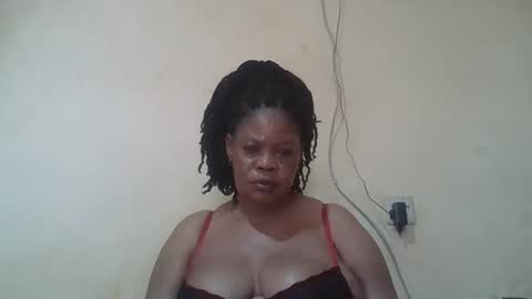 Snapshot of sexydove2 chatting on April 18, 2026, 2:43 pm EMILY online show from April 18, 2026, 2:43 pm