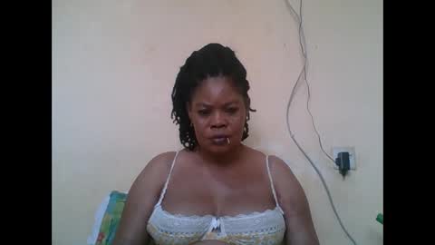 Snapshot of sexydove2 chatting on April 26, 2026, 6:55 am EMILY online show from April 26, 2026, 6:55 am