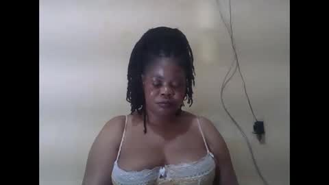 Snapshot of sexydove2 chatting on May 31, 2026, 6:31 pm EMILY online show from May 31, 2026, 6:31 pm