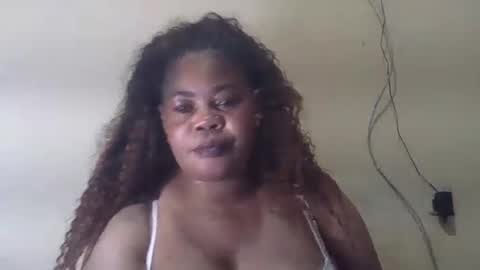 Snapshot of sexydove2 chatting on June 21, 2026, 6:43 pm EMILY online show from June 21, 2026, 6:43 pm