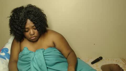 Snapshot of sexyebonyy_ chatting on November 26, 2025, 6:42 pm sexyebonyy_ online show from November 26, 2025, 6:42 pm