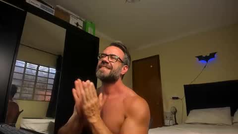 Snapshot of sexyflightz chatting on December 3, 2025, 6:06 pm chris online show from December 3, 2025, 6:06 pm