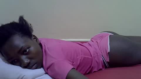 sexyghurl12 online show from December 16, 2025, 3:50 pm