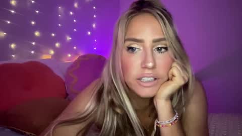 Ashley Love online show from January 8, 2025, 10:48 am