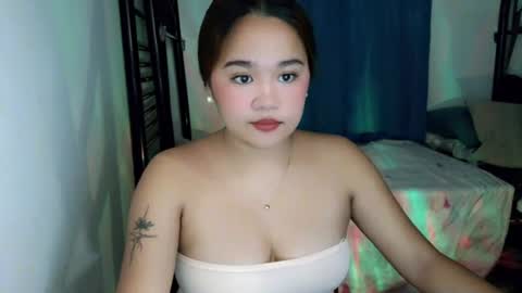 Snapshot of sexyheartyy chatting on July 22, 2026, 6:32 pm Heart online show from July 22, 2026, 6:32 pm