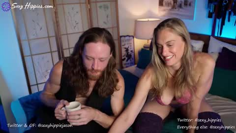 Snapshot of sexyhippies chatting on October 27, 2025, 4:00 pm Melissa Jason online show from October 27, 2025, 4:00 pm