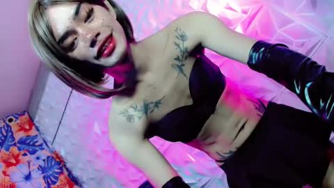 Snapshot of sexyhotbabe18 chatting on February 28, 2025, 7:25 pm sexyhotbabe18 online show from February 28, 2025, 7:25 pm