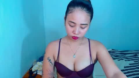 jeanken and jelian online show from March 11, 2025, 9:15 pm