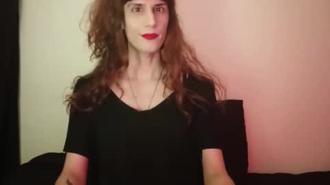 Snapshot of sexyirishcat chatting on October 12, 2025, 12:20 am elsathedarlin online show from October 12, 2025, 12:20 am