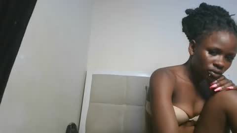 sexykiki18 online show from January 12, 2026, 10:42 am