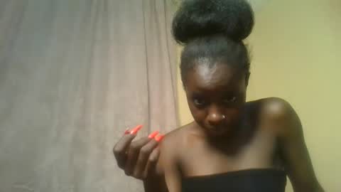 Snapshot of sexykitten200 chatting on November 28, 2025, 11:57 am SexyKitty online show from November 28, 2025, 11:57 am