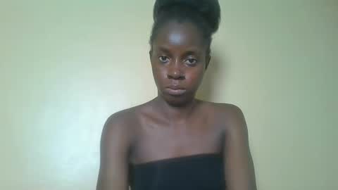 Snapshot of sexykitten200 chatting on November 29, 2025, 12:46 am SexyKitty online show from November 29, 2025, 12:46 am