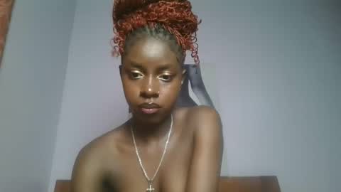 Snapshot of sexykitten200 chatting on December 5, 2025, 6:11 am SexyKitty online show from December 5, 2025, 6:11 am