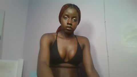 Snapshot of sexykitten200 chatting on December 16, 2025, 5:40 pm SexyKitty online show from December 16, 2025, 5:40 pm