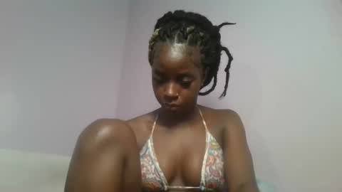 Snapshot of sexykitten200 chatting on January 15, 2026, 3:44 am SexyKitty online show from January 15, 2026, 3:44 am