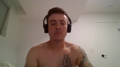 sexylatino4 online show from October 7, 2025, 2:31 am