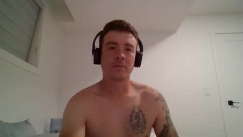 sexylatino4 online show from October 8, 2025, 5:38 am